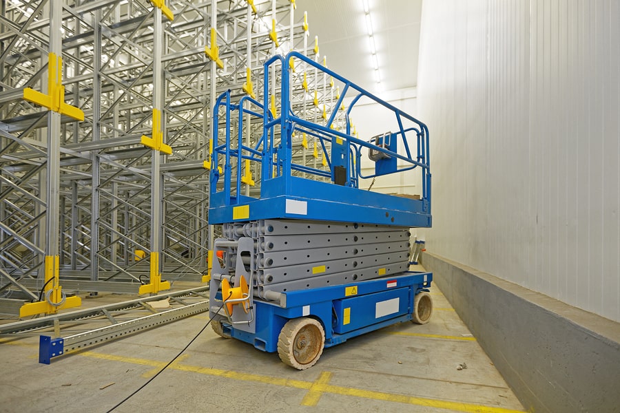 electric-scissor-lift-stowed